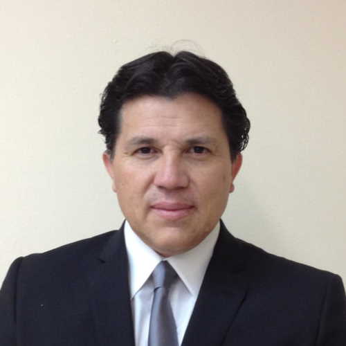 Dr. Carlos Martínez